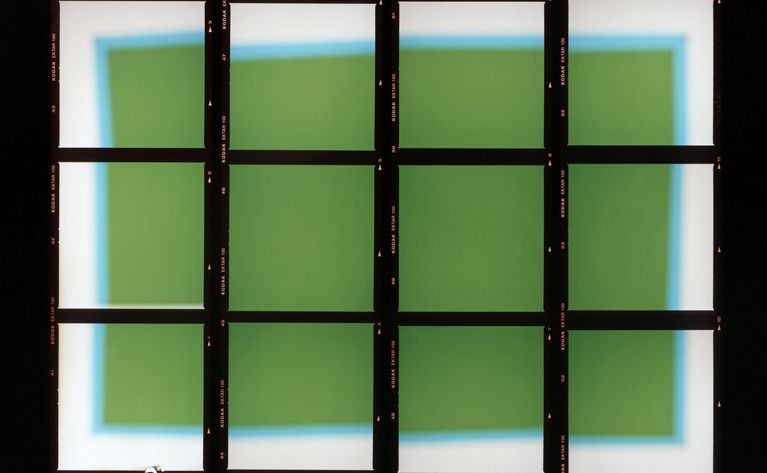 Kehrer_Blattkopie_lightflow_colourfields_connected_blue_yellow_green