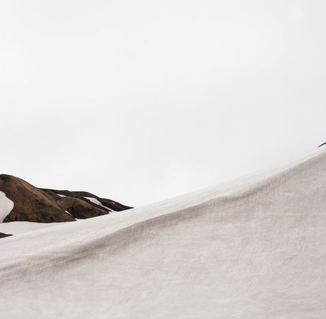 Laugavegurin_mountain_ridge_2